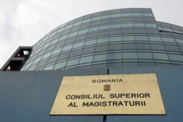 Preşedintele Traian Băsescu participă vineri la şedinţa CSM